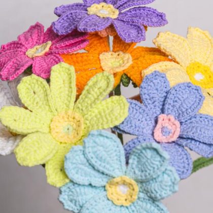 Hand-crocheted Gesang Flower