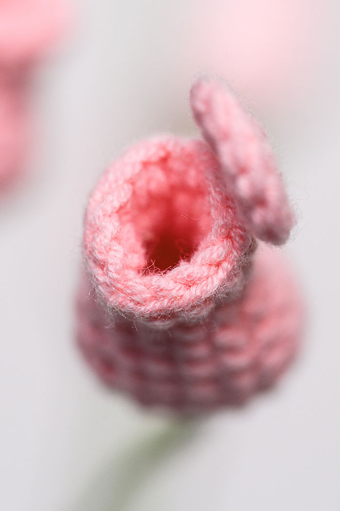 Hand-crocheted Pitcher Plants Flower - Image 4
