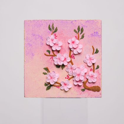 Handmade Clay Flower Fridge Magnet – Elegant Decorative Gift for Home & Kitchen مغناطيس ثلاجة على شكل زهرة من الصلصال اليدوي – هدية أنيقة للمنزل والمطبخ