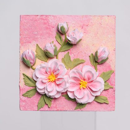 Handmade Clay Flower Fridge Magnet – Elegant Decorative Gift for Home & Kitchen مغناطيس ثلاجة على شكل زهرة من الصلصال اليدوي – هدية أنيقة للمنزل والمطبخ