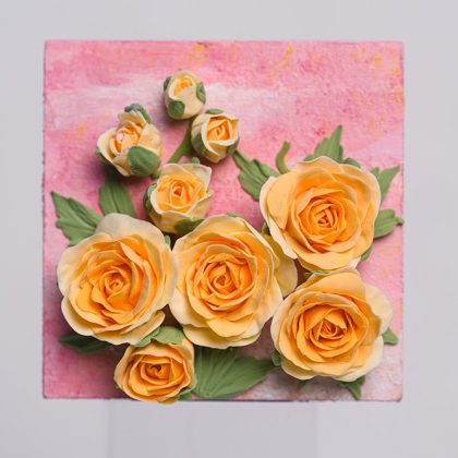 Handmade Clay Flower Fridge Magnet – Elegant Decorative Gift for Home & Kitchen مغناطيس ثلاجة على شكل زهرة من الصلصال اليدوي – هدية أنيقة للمنزل والمطبخ