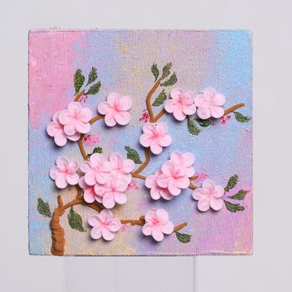 Handmade Clay Flower Fridge Magnet – Elegant Decorative Gift for Home & Kitchen مغناطيس ثلاجة على شكل زهرة من الصلصال اليدوي – هدية أنيقة للمنزل والمطبخ