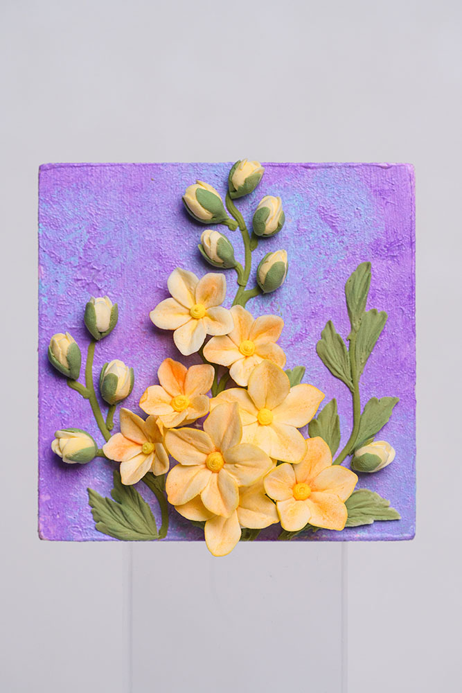 Handmade Clay Flower Fridge Magnet – Elegant Decorative Gift for Home & Kitchen مغناطيس ثلاجة على شكل زهرة من الصلصال اليدوي – هدية أنيقة للمنزل والمطبخ