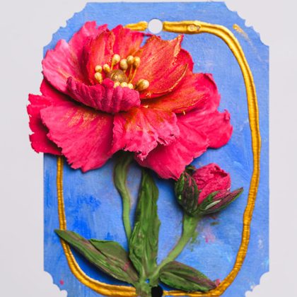 Handmade Clay Flower Fridge Magnet – Elegant Decorative Gift for Home & Kitchen مغناطيس ثلاجة على شكل زهرة من الصلصال اليدوي – هدية أنيقة للمنزل والمطبخ