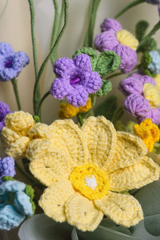 Handmade Crochet Bouquet in Purple & Yellow – Gesang and Pompom Flowers Gift Arrangement باقة كروشيه يدوية باللونين البنفسجي والأصفر – زهور الجيسانج والبوبوم كهدية جميلة - Image 2